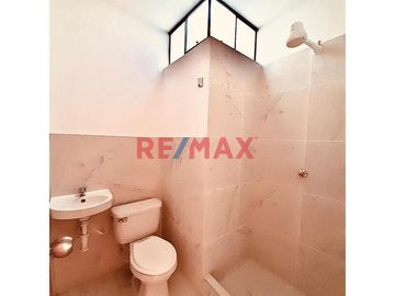 🏠 **Casa Espaciosa de 2 Pisos en Venta en Pimentel, Chiclayo** 🏠

📍 Ubicación: Urb Los Cedros de la Pradera Mz G Lt 12, Pimentel, Chiclayo.

Descu