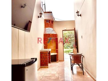 🏠 **Casa Espaciosa de 2 Pisos en Venta en Pimentel, Chiclayo** 🏠

📍 Ubicación: Urb Los Cedros de la Pradera Mz G Lt 12, Pimentel, Chiclayo.

Descu