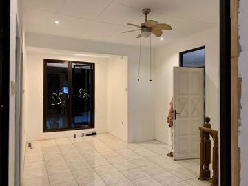 Rumah Cantik 2 Lantai Siap Huni Di Rajawali Bintaro Sektor 9 - OF 5566