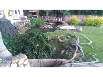CASA EN VENTA A ORILLA DEL LAGO 