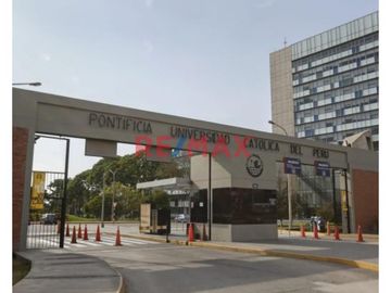 OPORTUNIDAD UNICA!!!
Vendo lindo y acogedor dúplex en una zona tranquila y vigilada, a unos pasos de un amplio parque donde podrás disfrutar junto a
