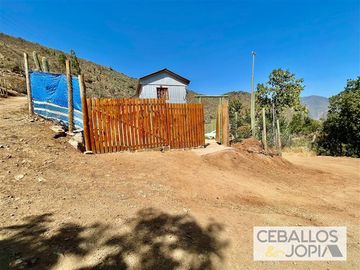 Casa en venta de 3 dorm. en Olmué