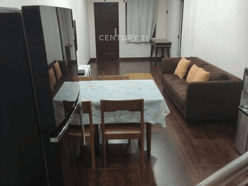 Rumah Semi Furnished Cantik Area Taman Ratu Jakarta Barat