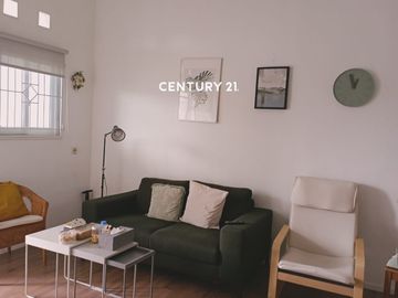 Rumah Cantik 2 Lantai Di Ciputat JA 18368