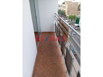 🏡✨ ¡Tu nuevo hogar te espera! o para inversión
¿Buscas un lugar cómodo, con excelente ubicación y todo a la mano?
Este departamento es perfecto para