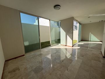 Casa en Venta en Solares - Coto 6 29
