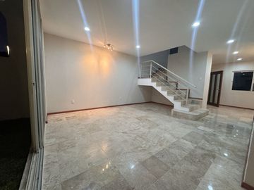 Casa en Venta en Solares - Coto 6 29