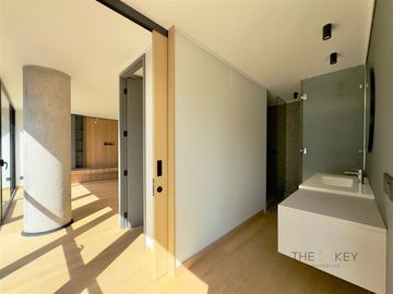 Departamento en venta de 1 dorm. en Las Condes