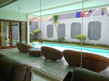 Dijual Rumah Mewah Giriloka 2 BSD City Tangerang Dengan Swimming Pool & Taman Buah Area Nyaman Siap Huni Bagus