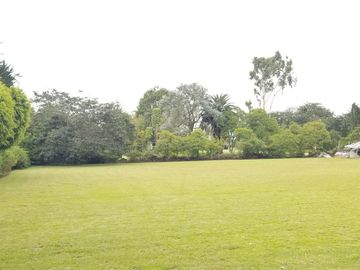 En Puembo cerca a club Arrayanes oriente de Quito Terreno en venta