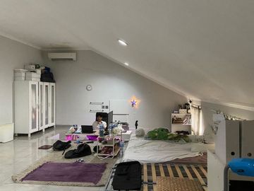 DIJUAL RUMAH (Fully Furnish/Posisi Hook) DI JL.TERATAI KOMPLEK TANJUNG BARAT INDAH JAKARTA SELATAN