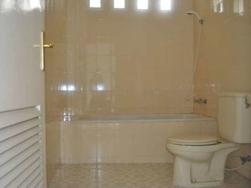 Rumah Bintaro Strategis Siap Huni Cantik