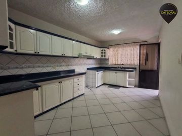 Casa de venta en Paucarbamba – código:18386