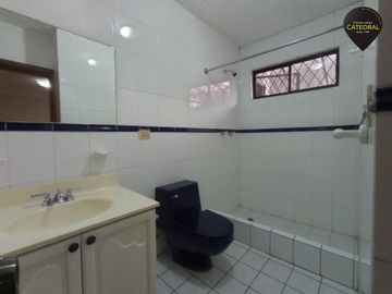Casa de venta en Paucarbamba – código:18386