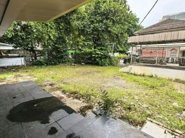 Disewakan Ruko Gandeng 3Lantai, Komersial, Jalan Utama, Boulevard Raya, Strategis