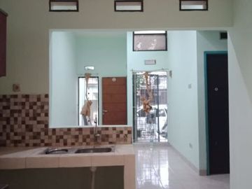 Rumah Keren Siap Huni di Cluster Verina, Graha Raya Bintaro - 2341