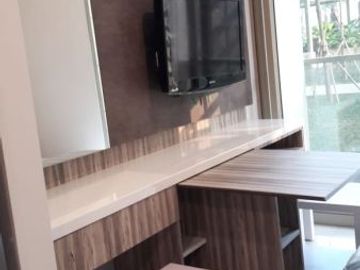 Disewakan Apartemen Taman Anggrek Residences, Studio Furnish