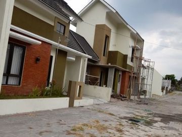Jual Rumah Modern dan Luas hanya 300 Jt-an Lokasi Strategis dekat SGM
