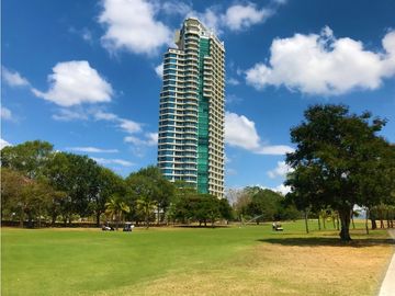 APARTAMENTO AMOBLADO EN PH CORONADO GOLF