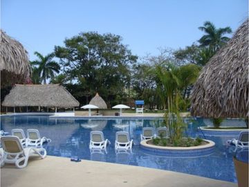 APARTAMENTO AMOBLADO EN PH CORONADO GOLF