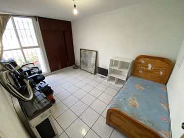 QUINTA JACARANDAS - EDFICIO DE OFICINAS CON CASA INDEPENDIENTE EN PRIVADA