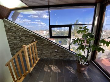 QUINTA JACARANDAS - EDFICIO DE OFICINAS CON CASA INDEPENDIENTE EN PRIVADA