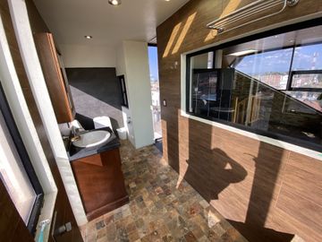 QUINTA JACARANDAS - EDFICIO DE OFICINAS CON CASA INDEPENDIENTE EN PRIVADA