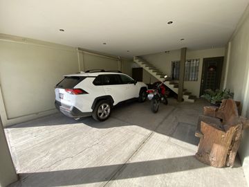 QUINTA JACARANDAS - EDFICIO DE OFICINAS CON CASA INDEPENDIENTE EN PRIVADA