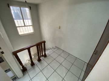 QUINTA JACARANDAS - EDFICIO DE OFICINAS CON CASA INDEPENDIENTE EN PRIVADA