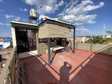 QUINTA JACARANDAS - EDFICIO DE OFICINAS CON CASA INDEPENDIENTE EN PRIVADA
