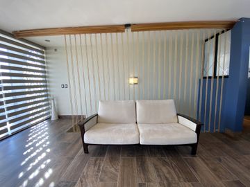 QUINTA JACARANDAS - EDFICIO DE OFICINAS CON CASA INDEPENDIENTE EN PRIVADA