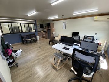 QUINTA JACARANDAS - EDFICIO DE OFICINAS CON CASA INDEPENDIENTE EN PRIVADA