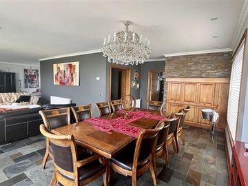 Casa en venta de 5 dorm. en Punta Arenas