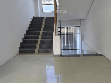 Disewakan Gedung Komersial  Jakarta Barat