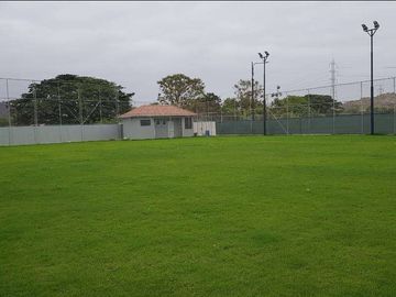 Venta de espectacular Casa Esquinera Modelo Iris  en Etapa Brisana Urb. Casalaguna/A 5 minutos del Riocentro Dorado.