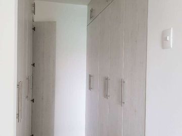 Venta de espectacular Casa Esquinera Modelo Iris  en Etapa Brisana Urb. Casalaguna/A 5 minutos del Riocentro Dorado.