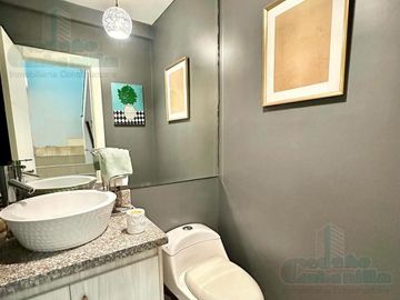 VENTA DE CASA EXCELENTES ACABADOS, DORMITORIO PLANTA BAJA, CIUDAD CELESTE