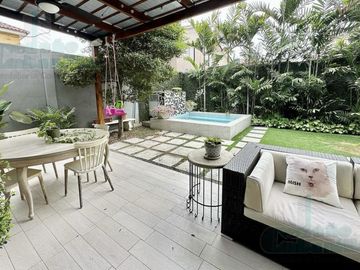 VENTA DE CASA EXCELENTES ACABADOS, DORMITORIO PLANTA BAJA, CIUDAD CELESTE