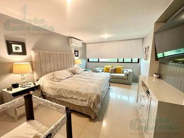VENTA DE CASA EXCELENTES ACABADOS, DORMITORIO PLANTA BAJA, CIUDAD CELESTE