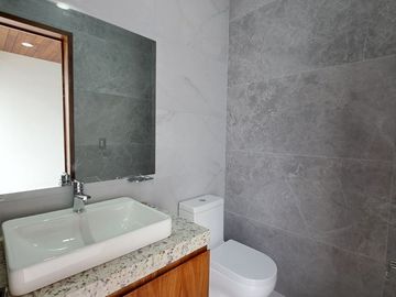 Venta de Residencia de 1 Planta 3 Recámaras y alberca en Real Sta Bárbara Colima