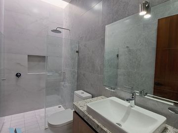 Venta de Residencia de 1 Planta 3 Recámaras y alberca en Real Sta Bárbara Colima