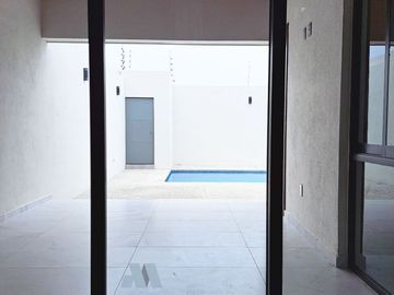 Venta de Residencia de 1 Planta 3 Recámaras y alberca en Real Sta Bárbara Colima