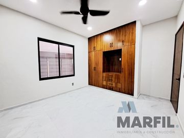 Venta de Residencia de 1 Planta 3 Recámaras y alberca en Real Sta Bárbara Colima