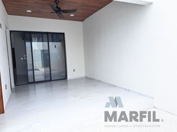 Venta de Residencia de 1 Planta 3 Recámaras y alberca en Real Sta Bárbara Colima