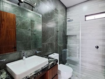 Venta de Residencia de 1 Planta 3 Recámaras y alberca en Real Sta Bárbara Colima