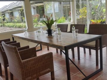 Rumah Villa Joglo & Resto Kolam Renang Tanah Luas di Gito - Gati