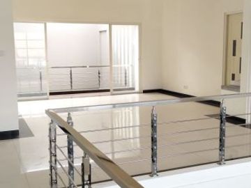 Rumah dijual Puri Widya Kencana Surabaya Barat