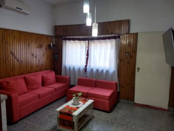 Venta Casa 3 ambientes Villa Luzuriaga