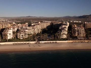 Departamento con jardín, vista a la alberca y Gimnasio, Cabo San Lucas