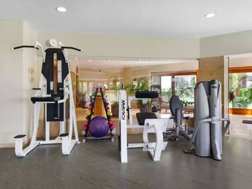 Departamento con jardín, vista a la alberca y Gimnasio, Cabo San Lucas